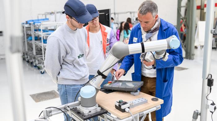 Expertise 3A : Parcours IRIS - Ingénierie Robotique et Intelligence des Systèmes 